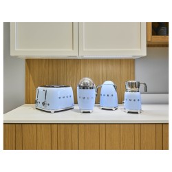 SMEG KLF03PBEU Elektrischer Wasserkocher. Pastellblau — Buy in Cyprus with Fast Delivery