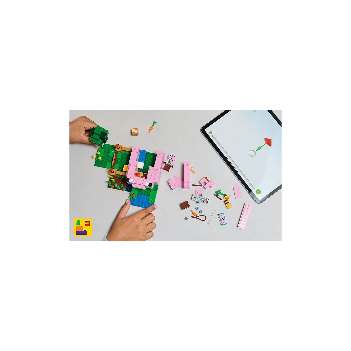 LEGO 21268 Minecraft Das Babyschwein-Haus — Buy in Cyprus with Fast Delivery