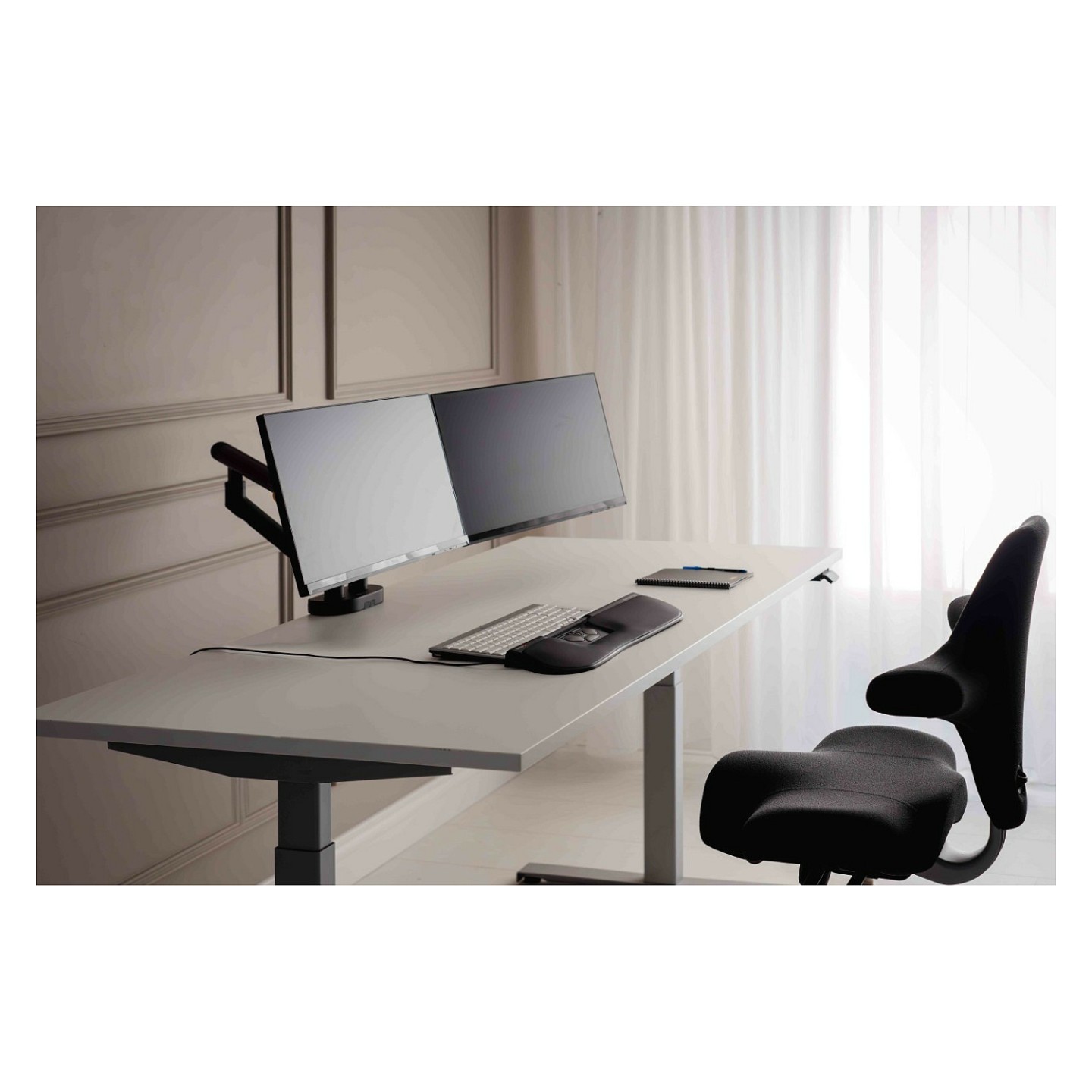 BNEBFDB BAKKER BE Flexible Monitorarm — Buy in Cyprus with Fast Delivery
