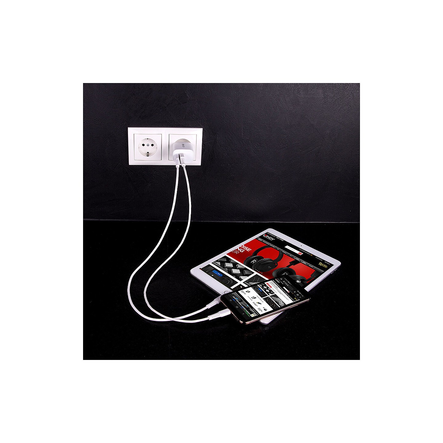 LINDY USB Typ A & C Charger 20W. weiß — Buy in Cyprus with Fast Delivery