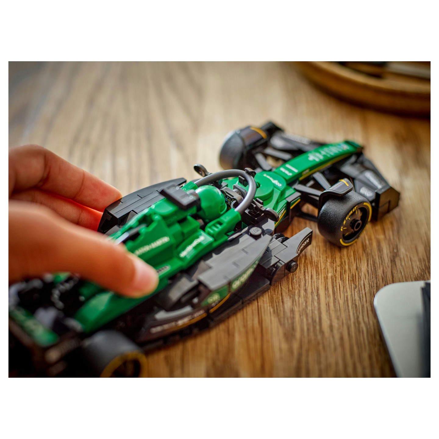 LEGO Speed Champions Aston Martin Aramco F1 AMR24 Rennauto 77245 — Buy in Cyprus with Fast Delivery