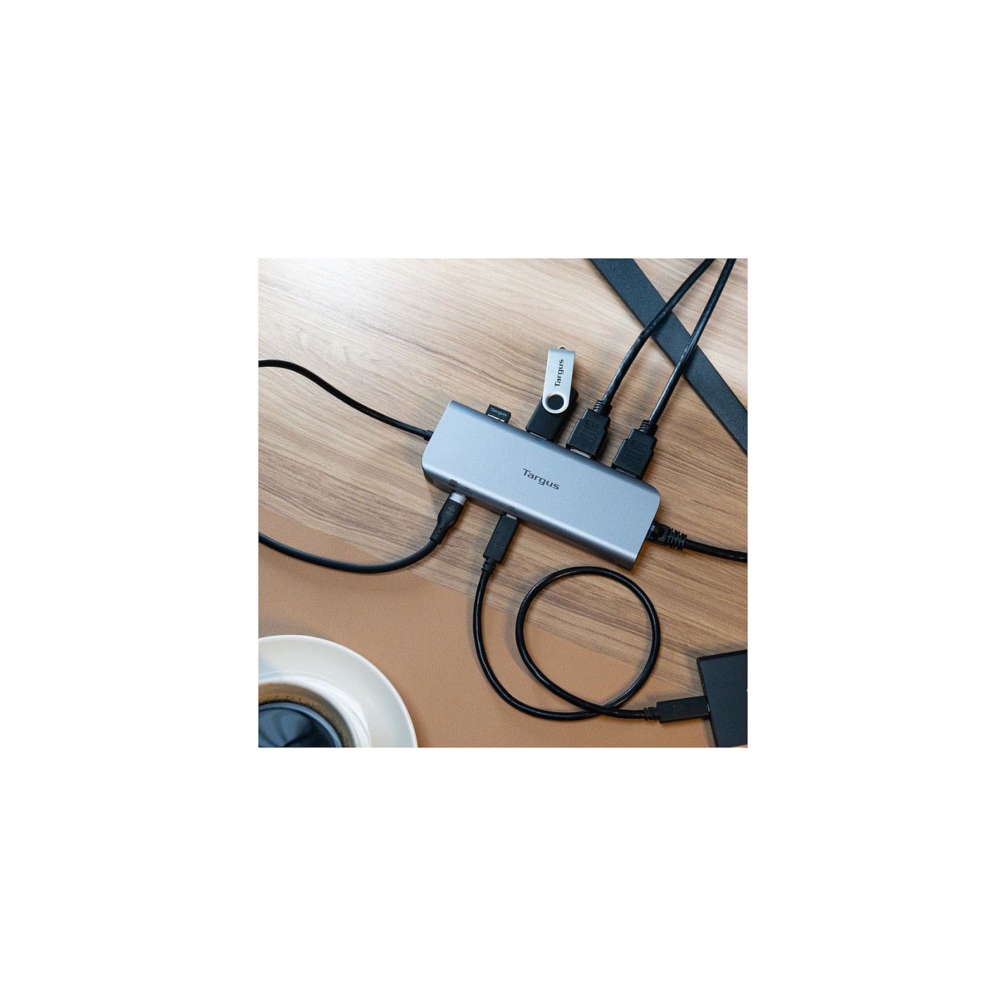 D Targus USB-C Dual HDMI 4K Docking Station — Buy in Cyprus with Fast Delivery