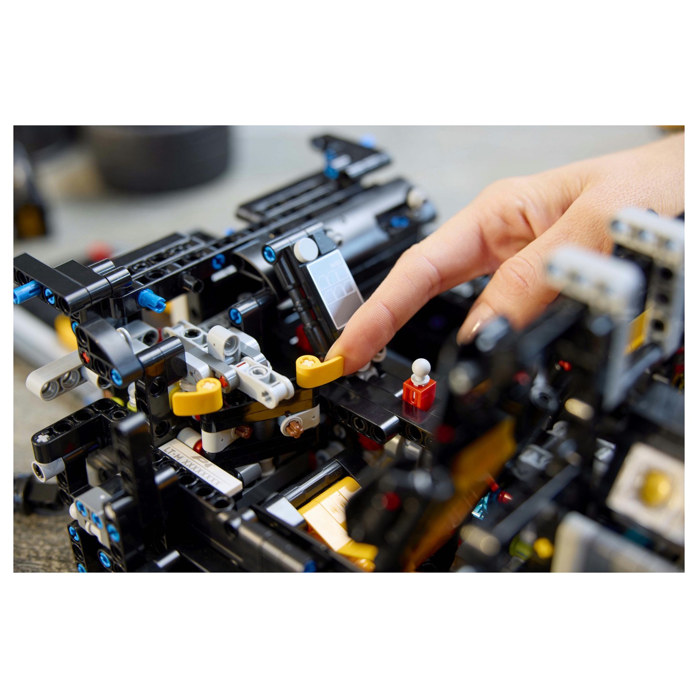 LEGO Technic McLaren P1 — Buy in Cyprus with Fast Delivery