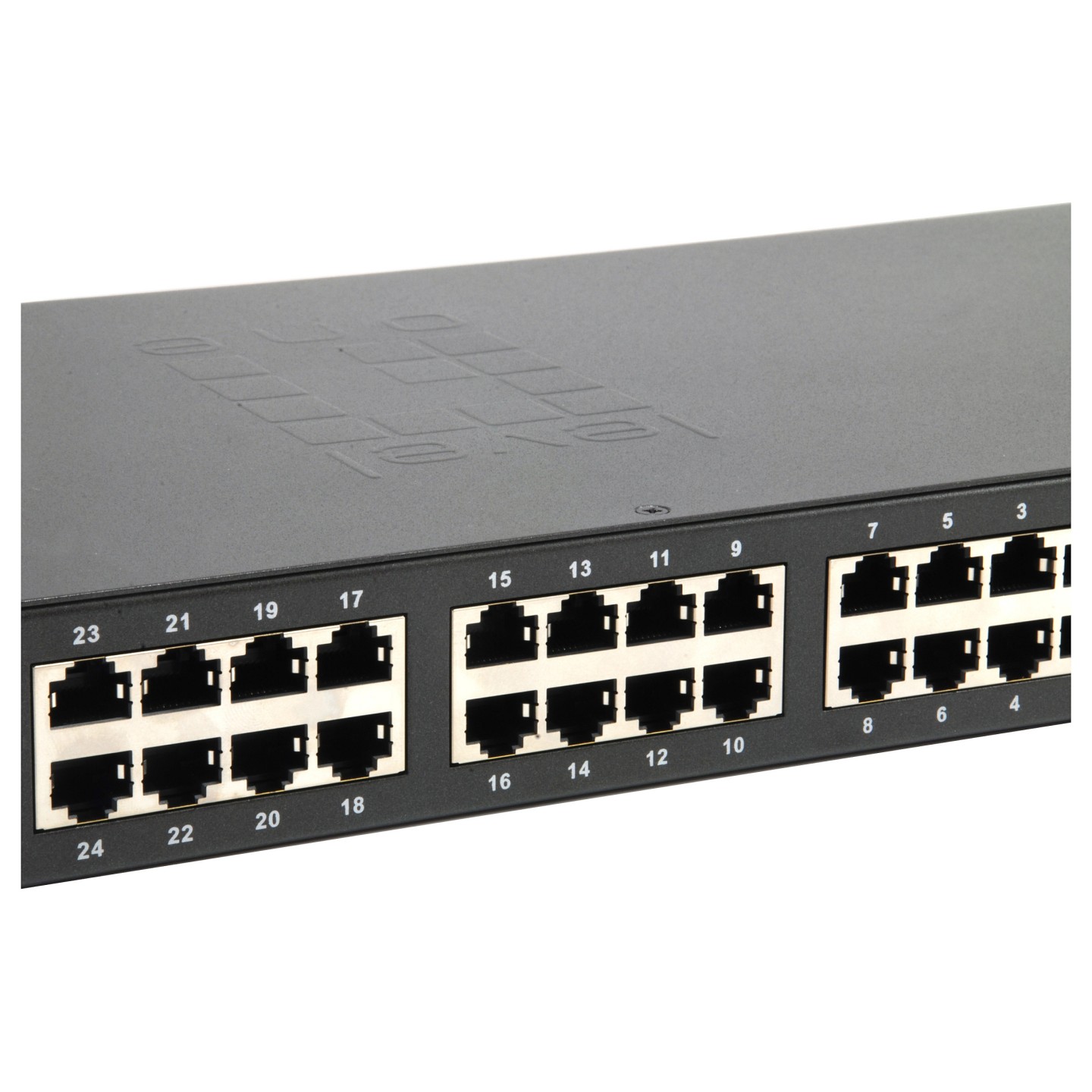 Switch 24x FE FGP-2601 2xGE 19' 150W 24xPoE — Buy in Cyprus with Fast Delivery