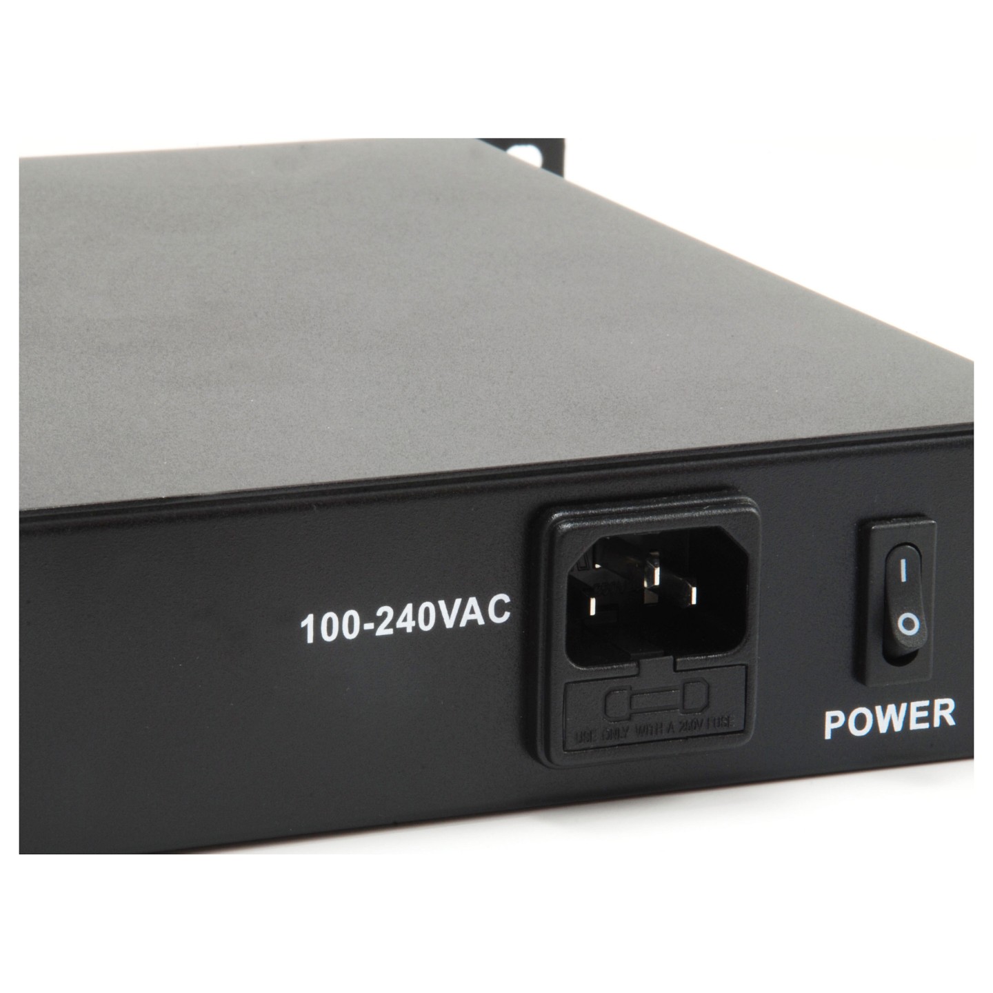 Switch 24x GE GEP-2421W630 19' 630W 24xPoE — Buy in Cyprus with Fast Delivery
