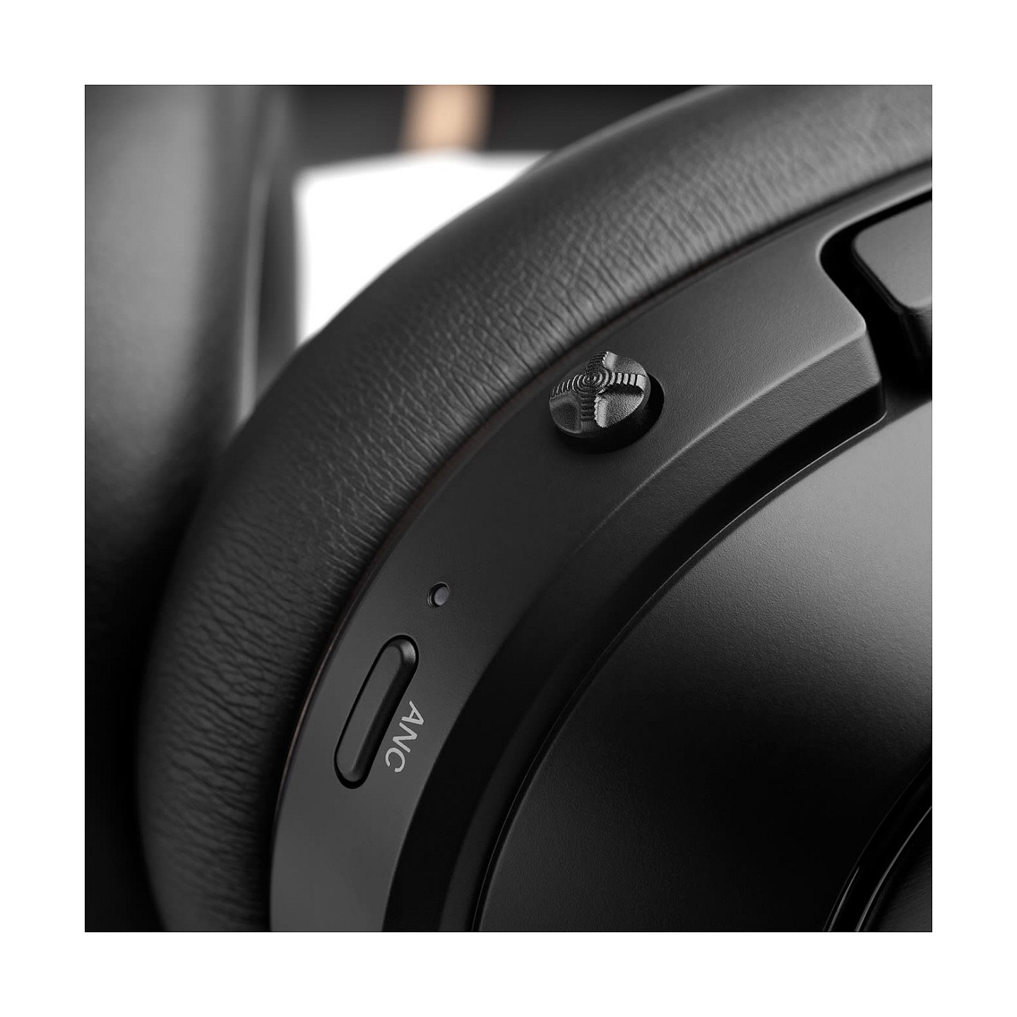 Teufel REAL BLUE PRO wireless Over-Ear bluetooth Headphones night black — Buy in Cyprus with Fast Delivery