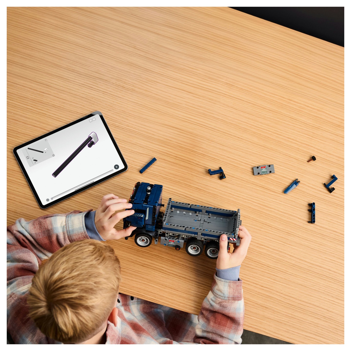 LEGO Technic Kipplaster 42203 — Buy in Cyprus with Fast Delivery