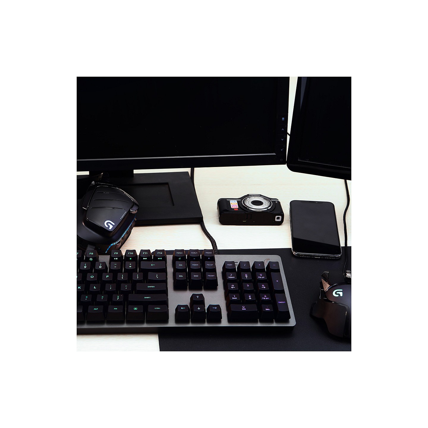 G512 CARBON GX RED CARBON — Buy in Cyprus with Fast Delivery