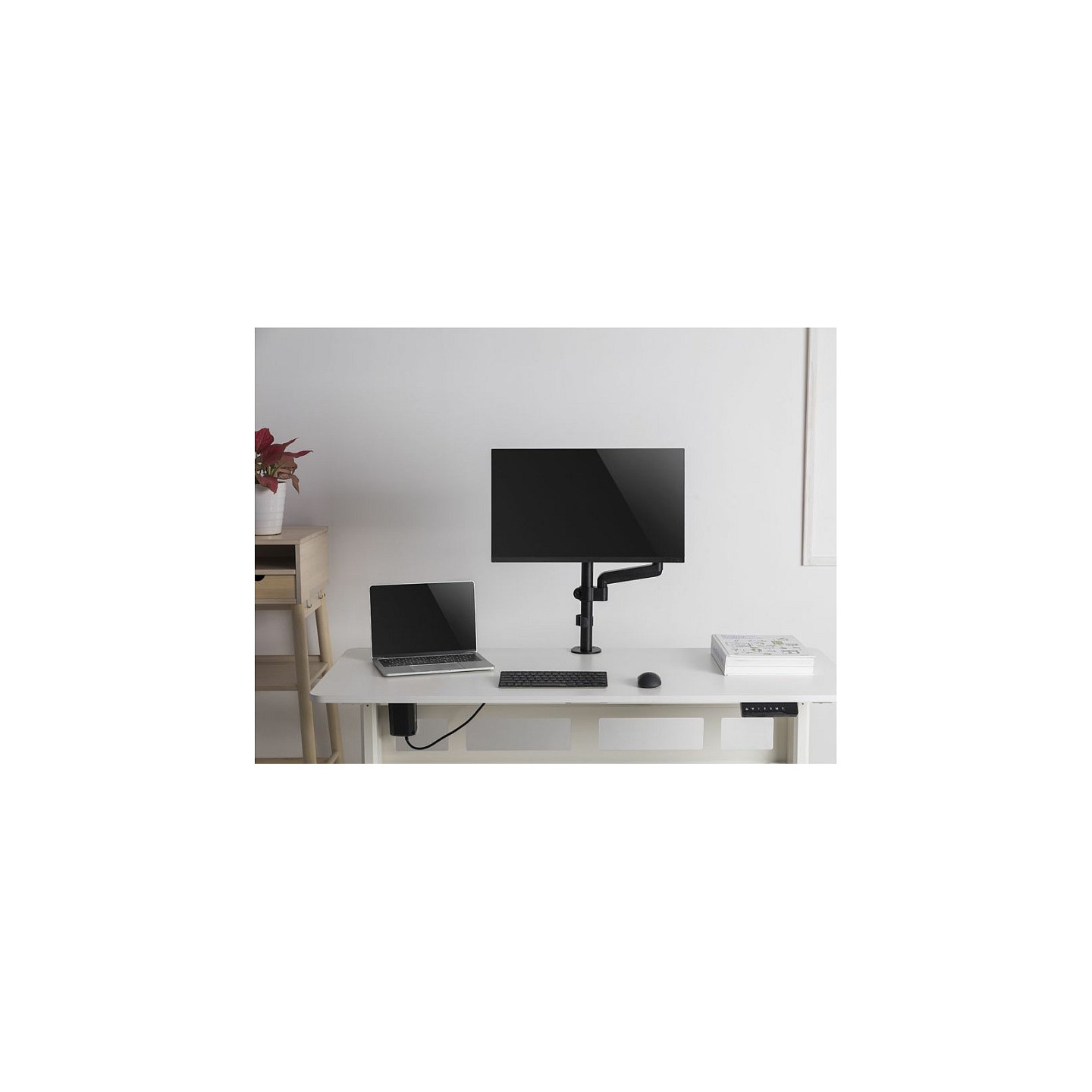 Equip Tischhalterung 17'-32' 1TFT 360° GF+Klemme 9Kg schwarz lite Retail — Buy in Cyprus with Fast Delivery