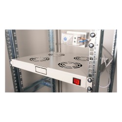 Equip Lüftermodul 19' für Serverschränke. 4xLüfter RAL7035 — Buy in Cyprus with Fast Delivery