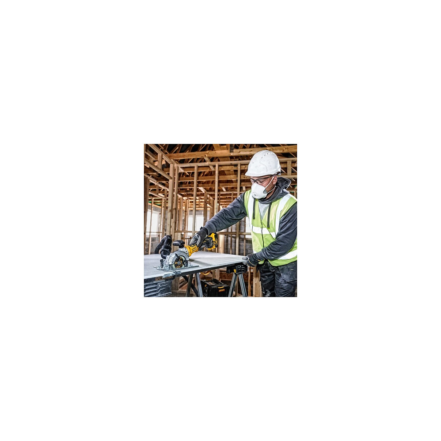 DEWALT Akku-Handkreissaege. 18 Volt. kompakt — Buy in Cyprus with Fast Delivery