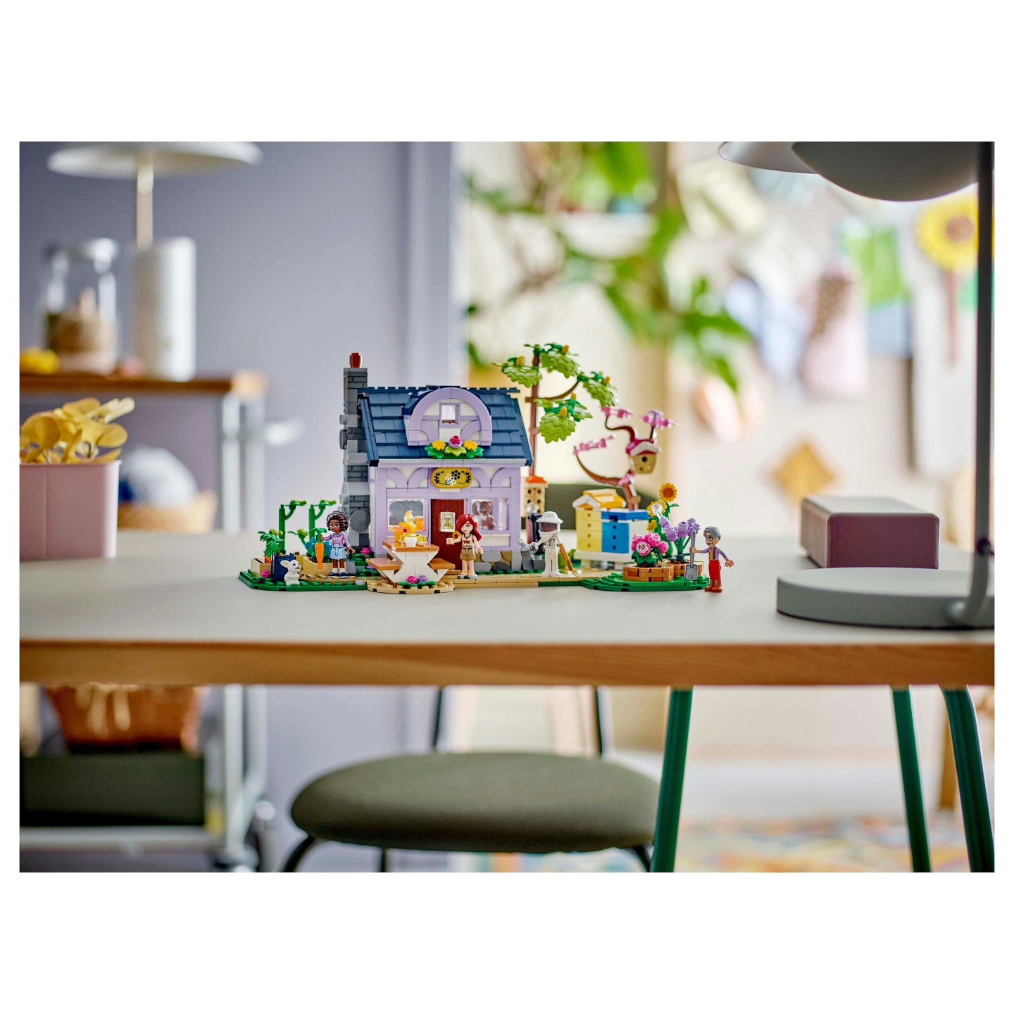 LEGO 42669 Friends Haus und Blumengarten der Imker — Buy in Cyprus with Fast Delivery
