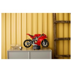 LEGO 42202 Technic Ducati Panigale V4 S Motorrad — Buy in Cyprus with Fast Delivery