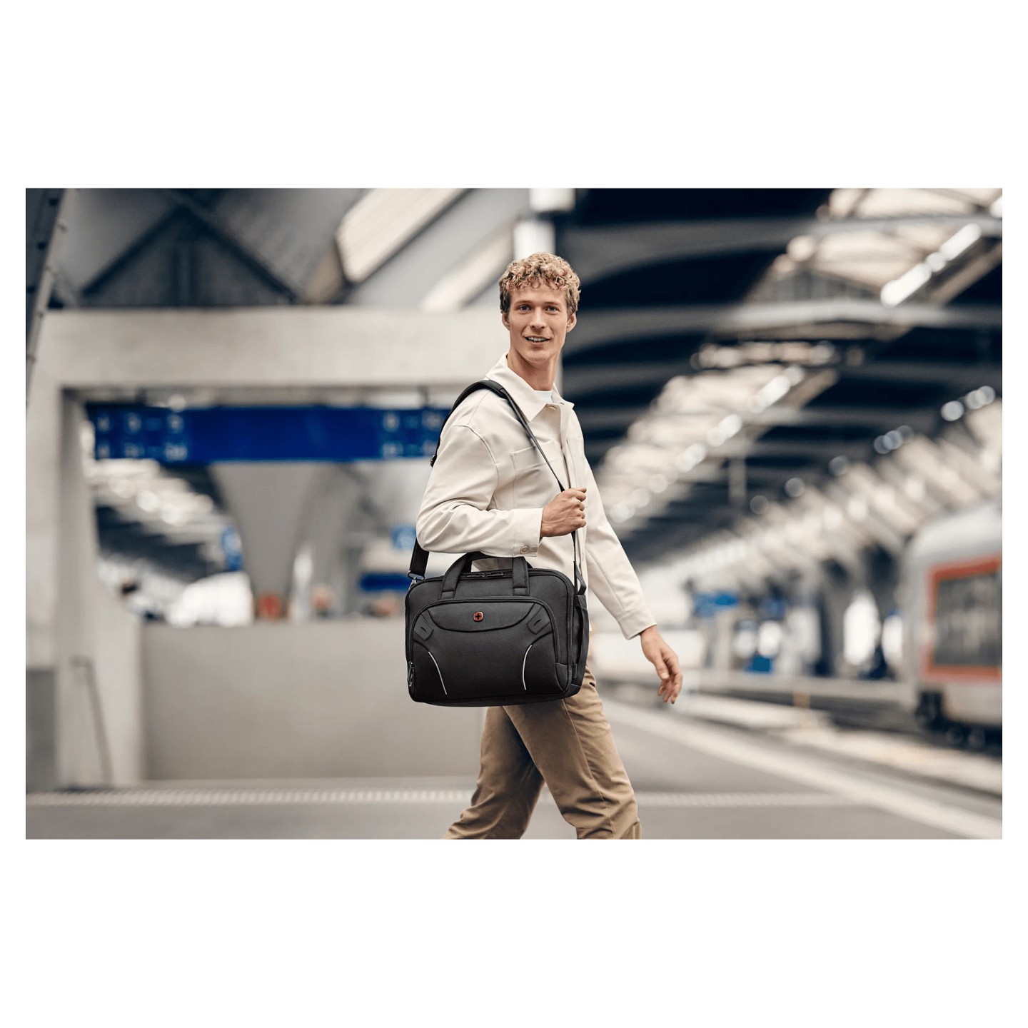 WENGER Cosmic Brief 35.56cm 14Zoll - 40.64cm 16Zoll Laptop Briefcase with Tablet Pocket Black