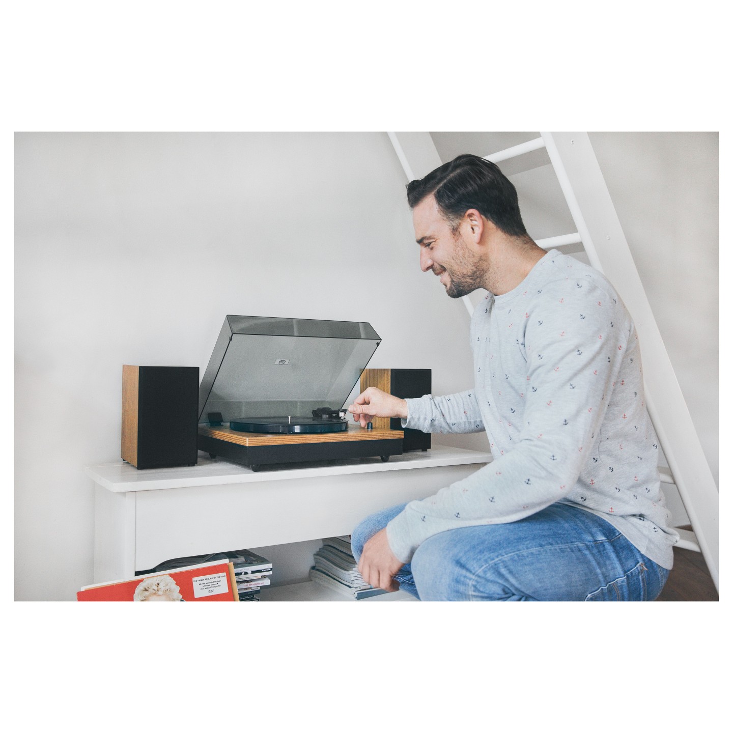 Lenco LS-300 braun — Buy in Cyprus with Fast Delivery
