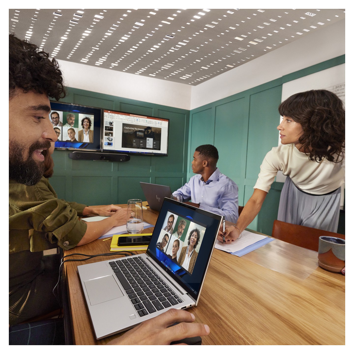 HP Poly Studio V52 - Ohne Stromkabel - USB-Videoleiste - wei - TAA-konform - power adapter included