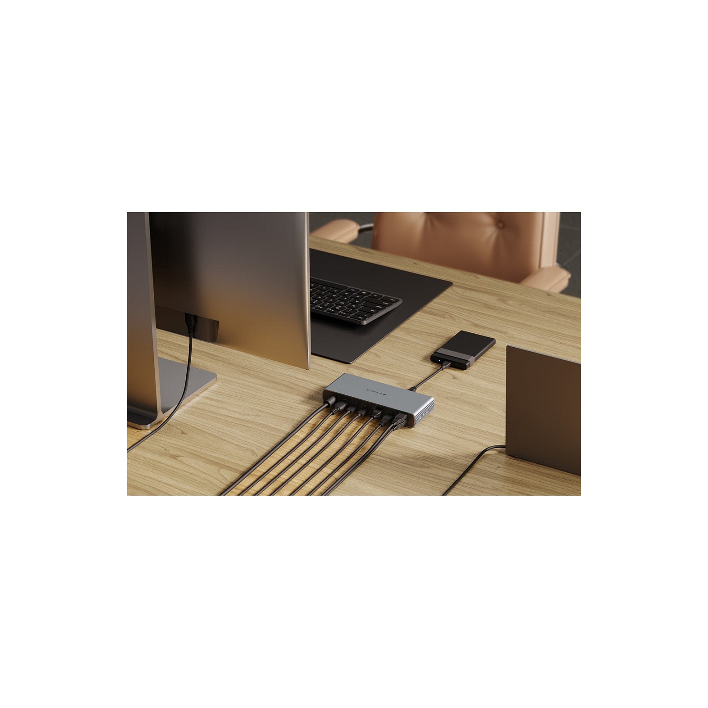 D TARGUS THUNDERBOLT 4 DOCKING STATION — Buy in Cyprus with Fast Delivery