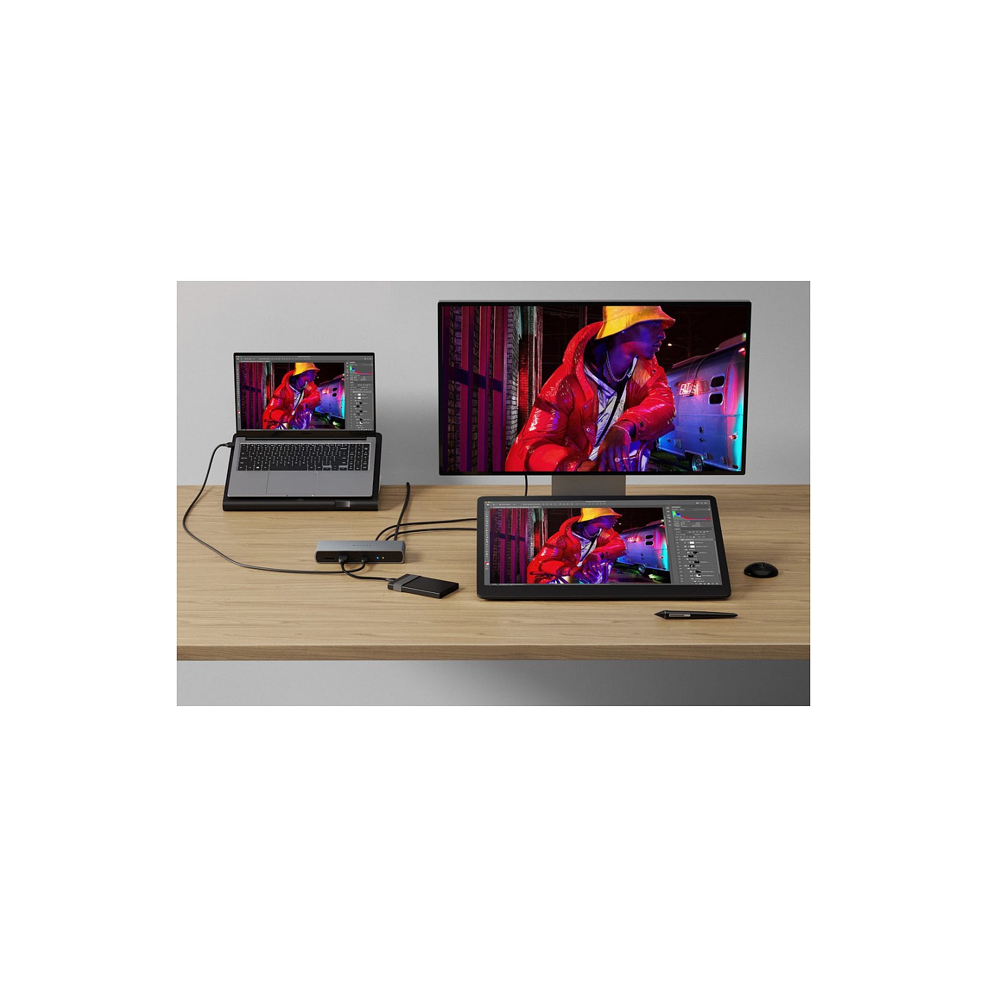 D TARGUS THUNDERBOLT 4 DOCKING STATION — Buy in Cyprus with Fast Delivery