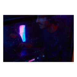 KINGSTON 32GB 6400MT s DDR5 CL32 DIMM FURY Renegade RGB XMP — Buy in Cyprus with Fast Delivery