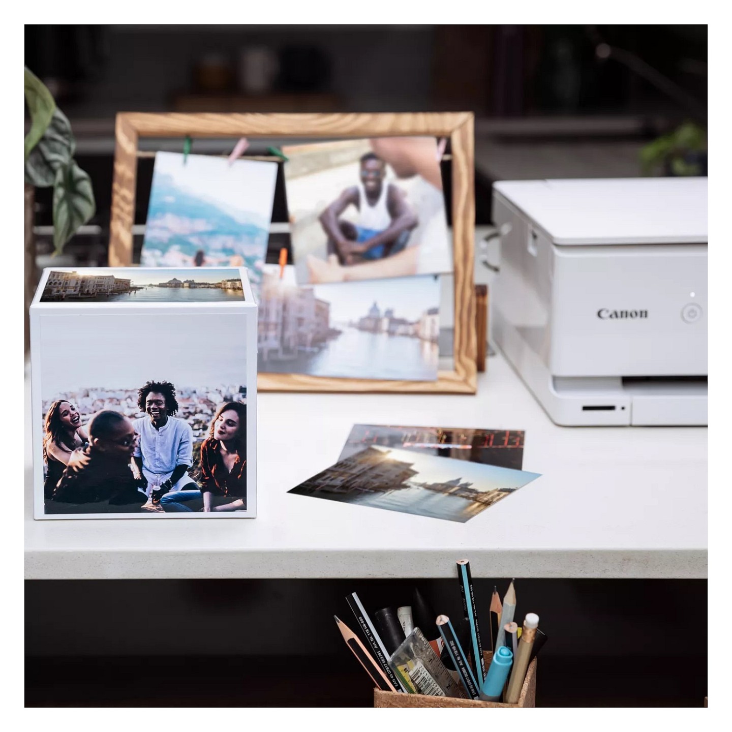 CANON Photo Cube Creative + PP-201 inkl.Fotopapier 40Bl. glossy blau — Buy in Cyprus with Fast Delivery