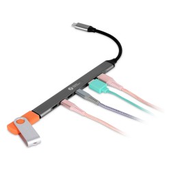 BakkerElkhuizen USB-C Hub 7-in-1 (3 x USB-A + 4 x USB-C) — Buy in Cyprus with Fast Delivery