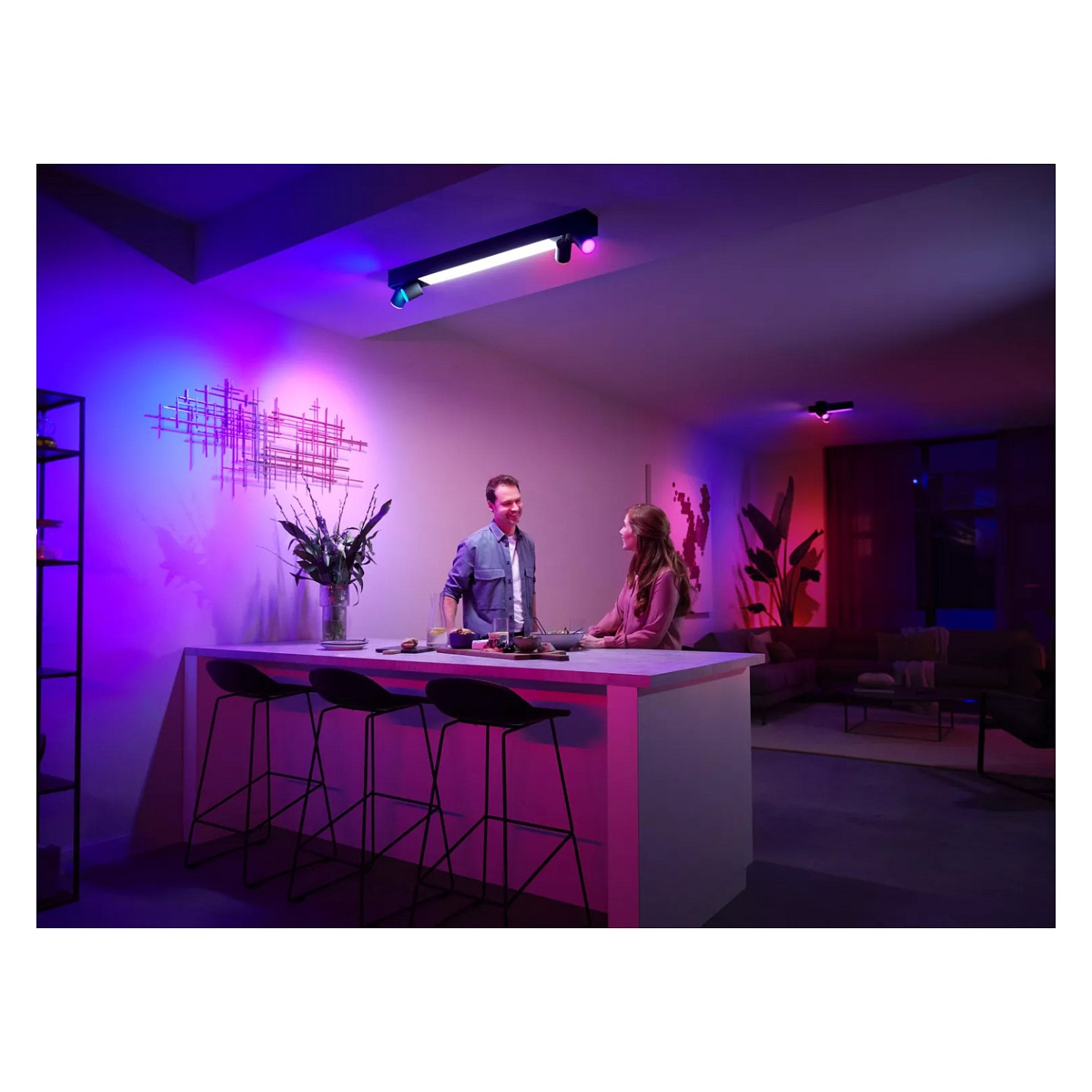 Philips Hue White & Color Amb. BT Centris Spot 4 flg. sw 4200lm & Dimmschalter — Buy in Cyprus with Fast Delivery