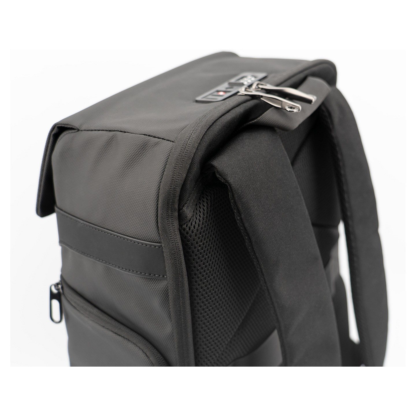RealPower TravelBag Pro.TSA.Magnetverschluss.900D Anti-Skid — Buy in Cyprus with Fast Delivery