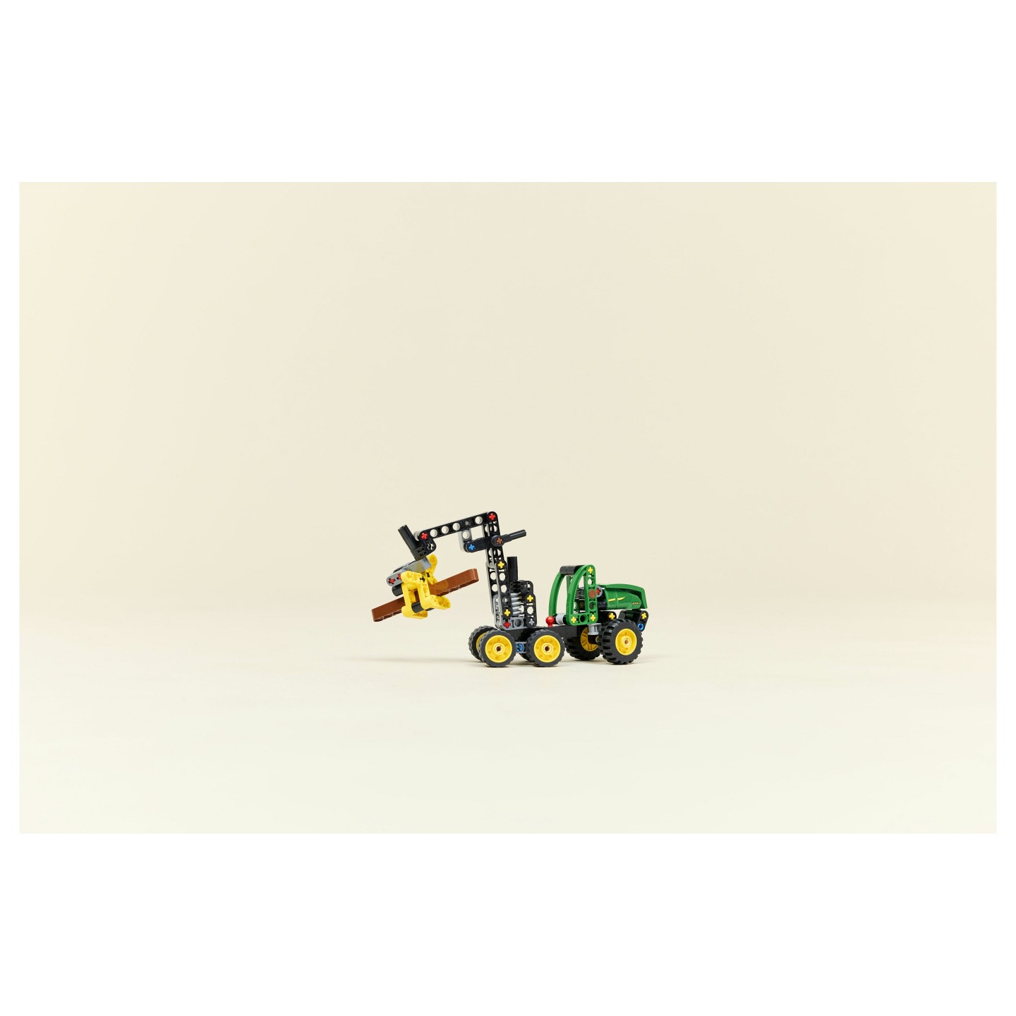 LEGO 42218 Technic John Deere 1470H Rad-Harvester — Buy in Cyprus with Fast Delivery