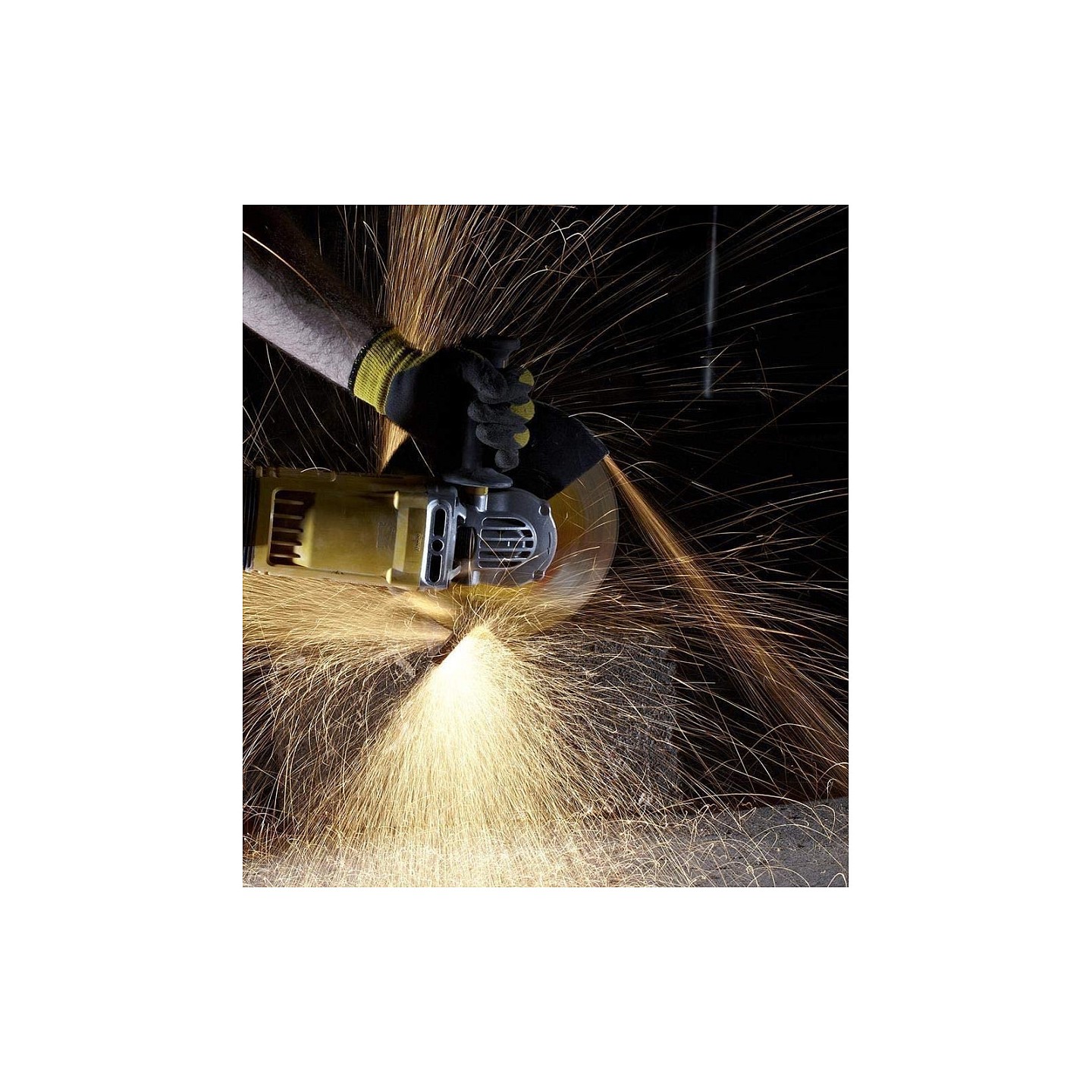 DEWALT Winkelschleifer 180mm 2400Watt — Buy in Cyprus with Fast Delivery