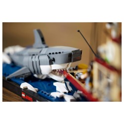 LEGO 21350 Ideas Der weie Hai — Buy in Cyprus with Fast Delivery