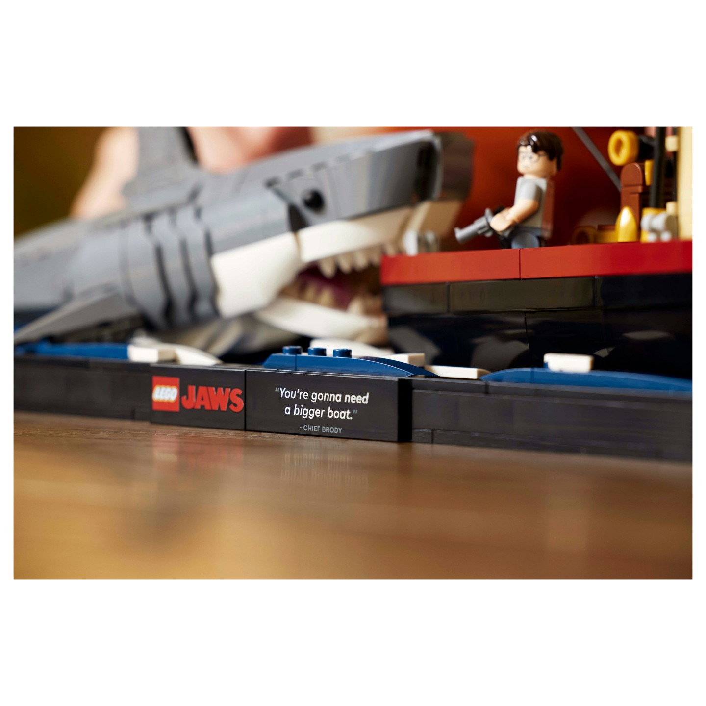 LEGO 21350 Ideas Der weie Hai — Buy in Cyprus with Fast Delivery