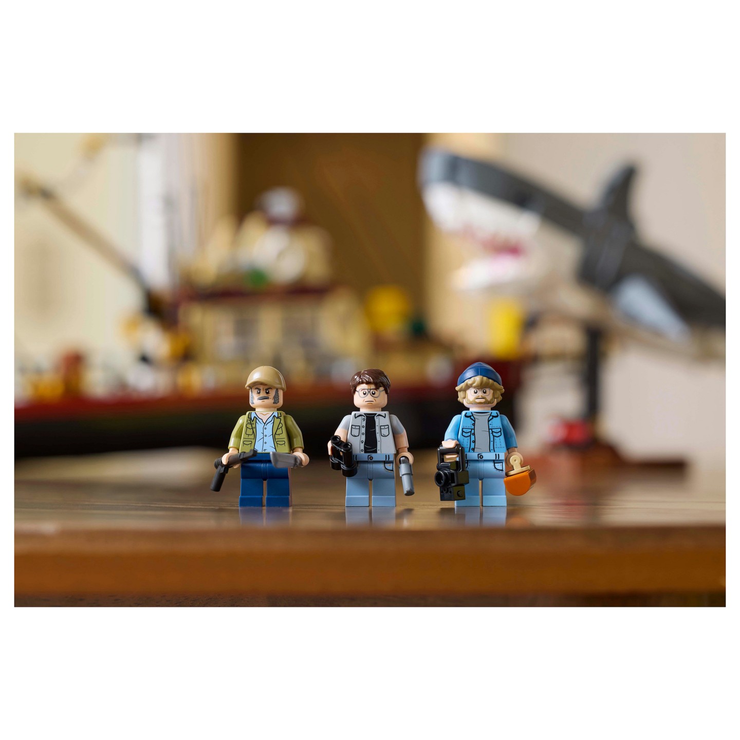 LEGO 21350 Ideas Der weie Hai — Buy in Cyprus with Fast Delivery