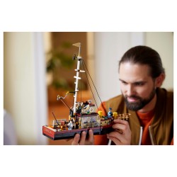 LEGO 21350 Ideas Der weie Hai — Buy in Cyprus with Fast Delivery