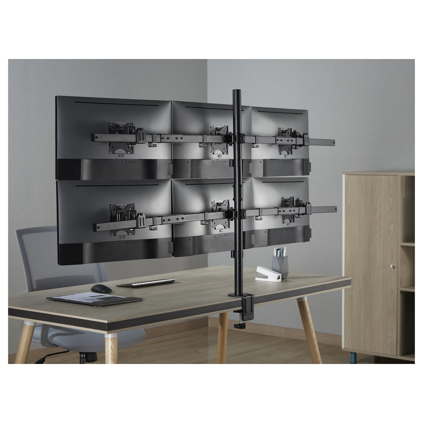 Equip 650160 6-Monitor Desk Mount – 17-32" 7kg VESA | Armenius Store