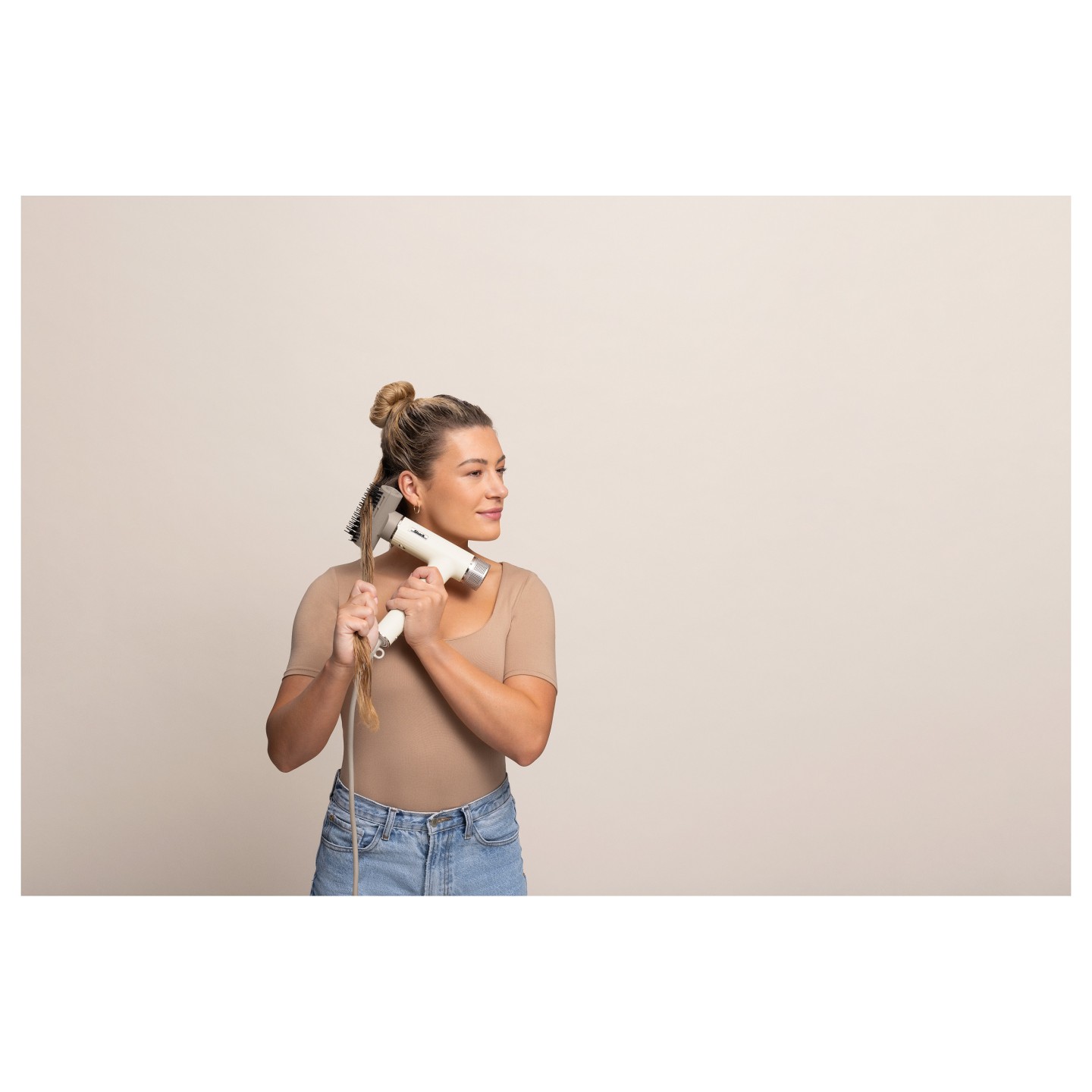 HD333EU SpeedStyle Haartrockner. silk — Buy in Cyprus with Fast Delivery