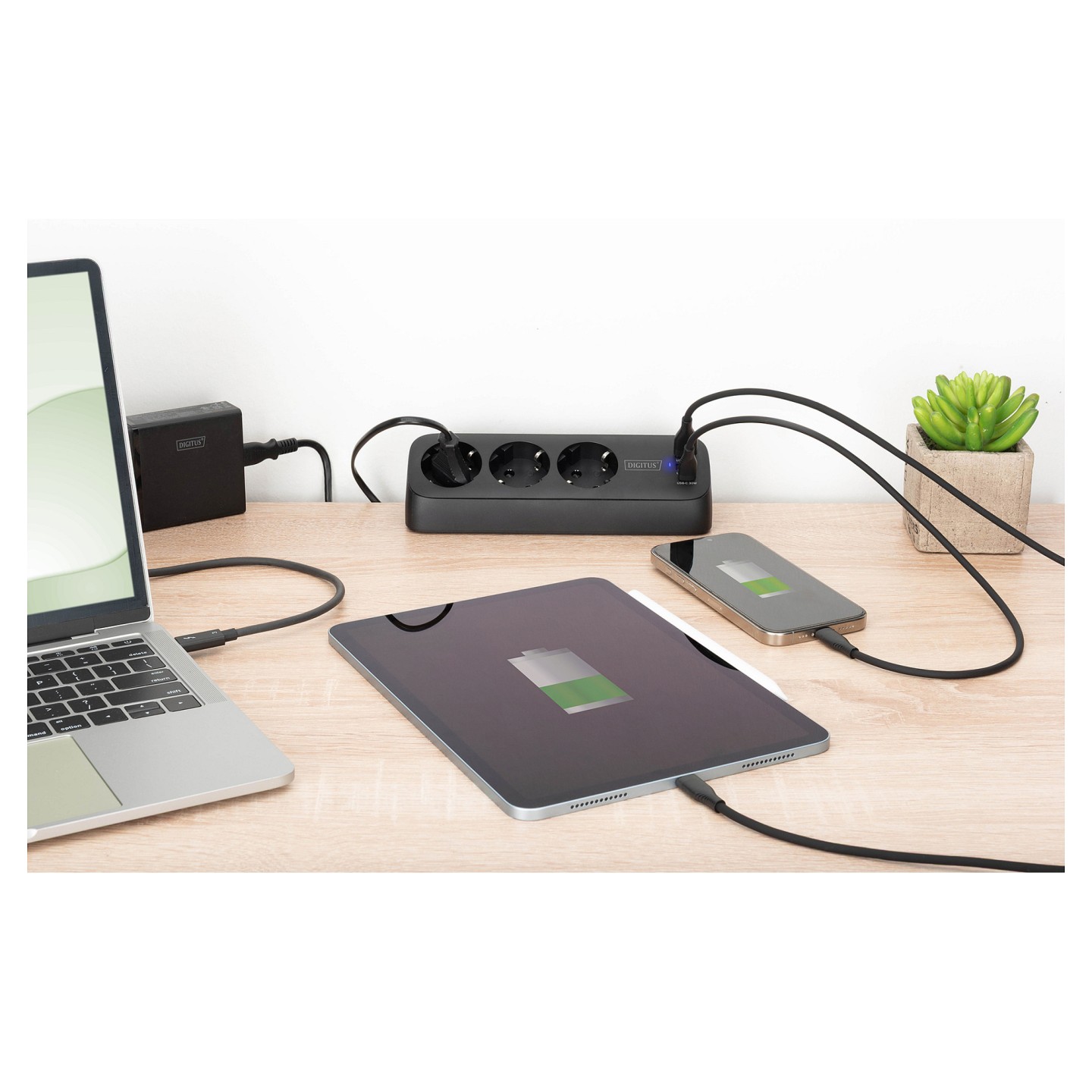 DIGITUS Steckdosenleiste 3x + 2USB 1.5m 12W 30W schwarz — Buy in Cyprus with Fast Delivery