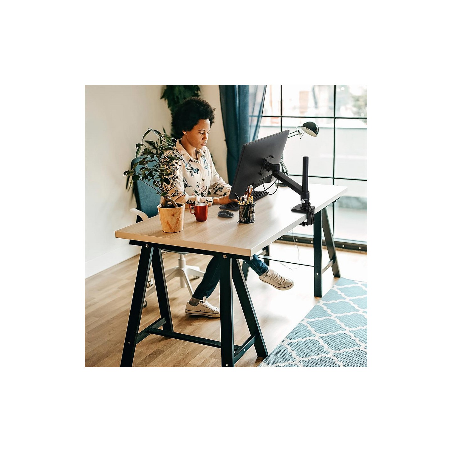 Ergotron NX Monitor Arm (schwarz (matt)) — Buy in Cyprus with Fast Delivery