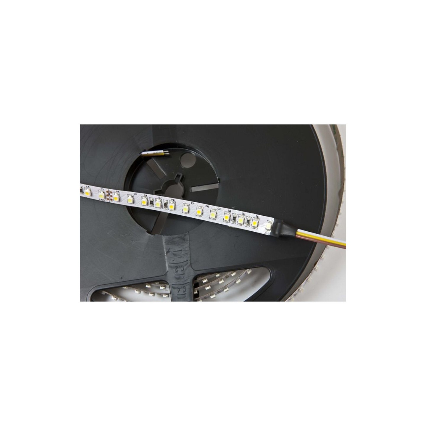 Synergy 21 LED Flex Strip 3528 - 120 DW (CCT) DC24V 36W pro Farbe IP20 — Buy in Cyprus with Fast Delivery