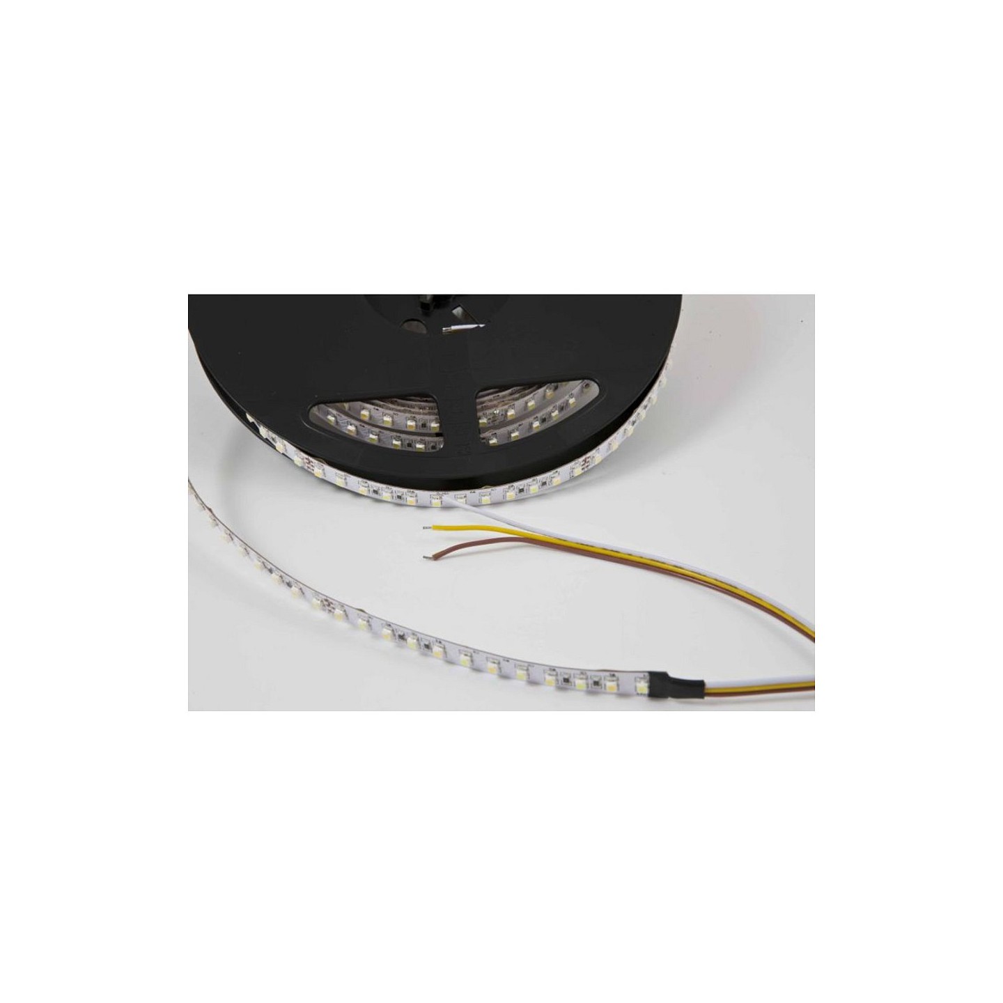Synergy 21 LED Flex Strip 3528 - 120 DW (CCT) DC24V 36W pro Farbe IP20 — Buy in Cyprus with Fast Delivery