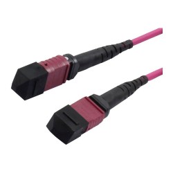 Synergy21 LWL-MTP®-Female Patchkabel OM4 LowLoss(ELite). 12 Faser. Typ B crossed. erika-violett. 7.5m