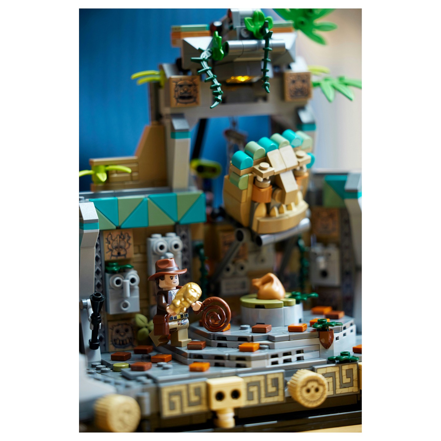 LEGO 77015 Indiana Jones Tempel des goldenen Gtzen — Buy in Cyprus with Fast Delivery