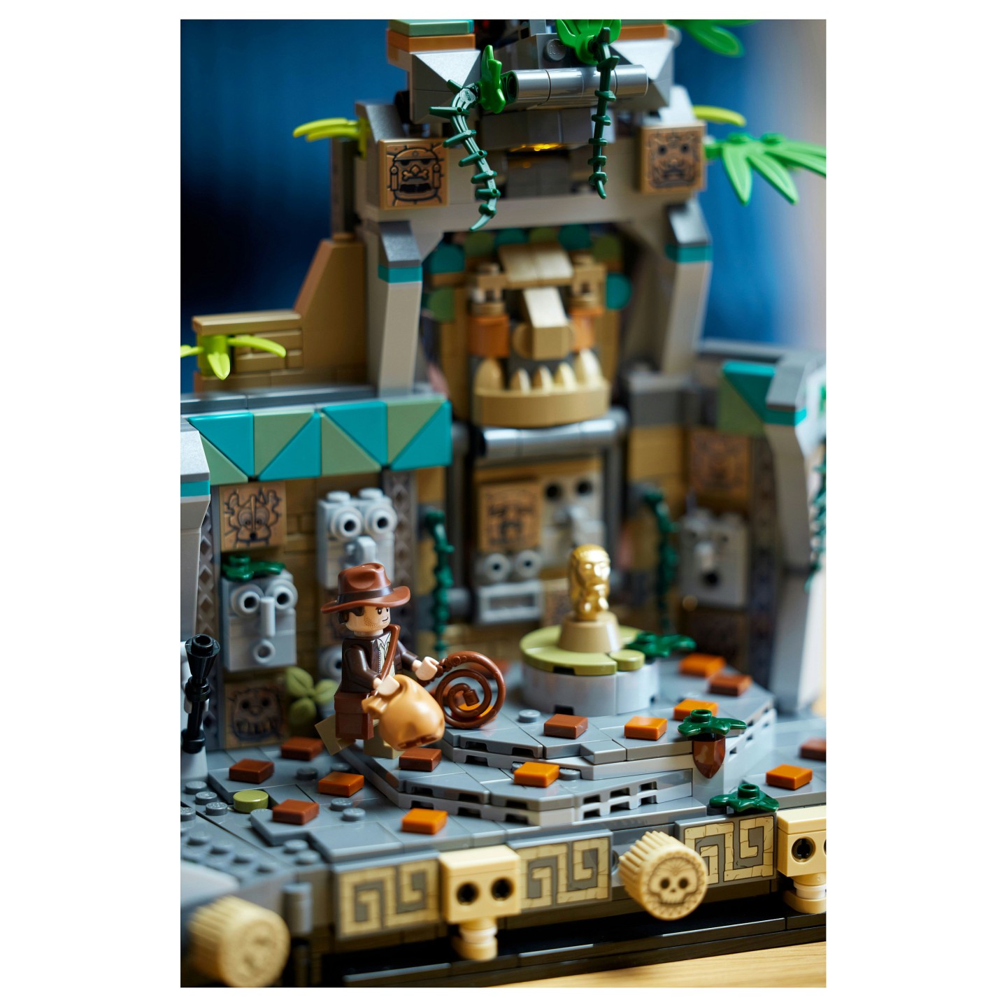 LEGO 77015 Indiana Jones Tempel des goldenen Gtzen — Buy in Cyprus with Fast Delivery