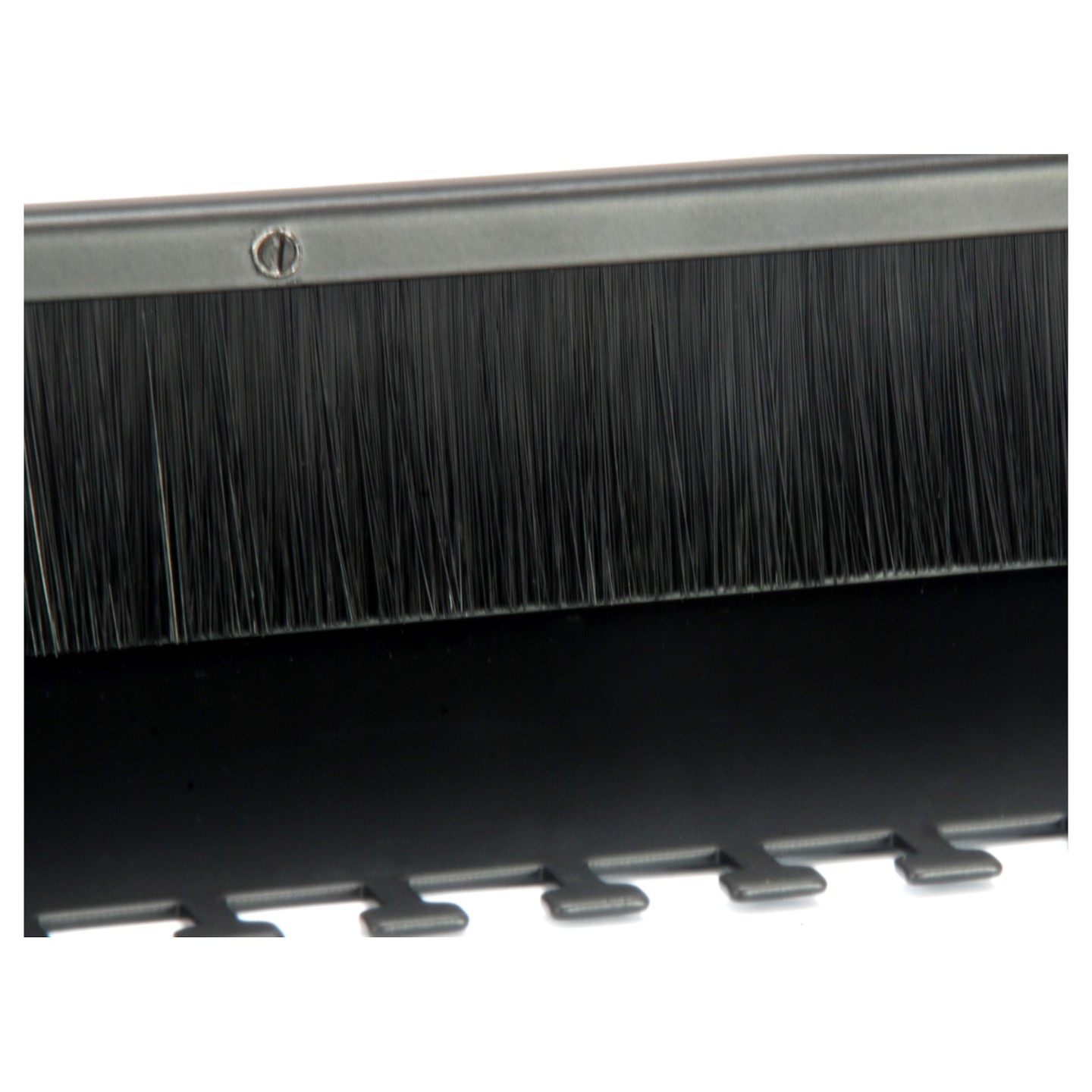 Equip 19' Kabeldurchführung 1HE mit Bürsteneinsatz schwarz — Buy in Cyprus with Fast Delivery