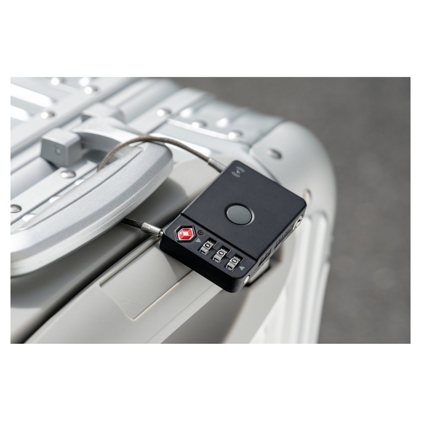 ultron MiLock Gepäckschloss mit apple zert.Tag schwarz — Buy in Cyprus with Fast Delivery