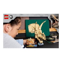 LEGO 76969 Jurassic World Dinosaurier-Fossilien: Triceratops — Buy in Cyprus with Fast Delivery