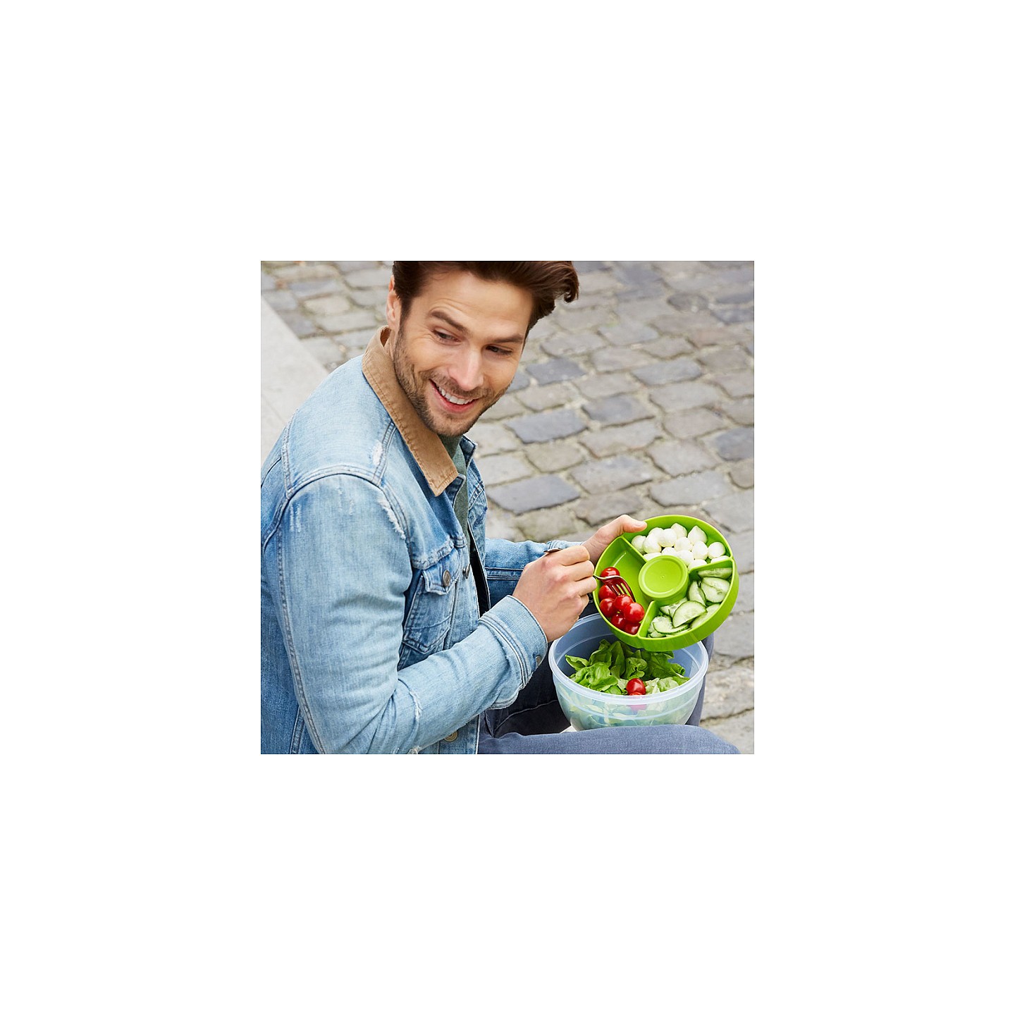Emsa N1060700 Clip & Go Salatbox rund mit Einsatz und Dressingbox transparent. g — Buy in Cyprus with Fast Delivery