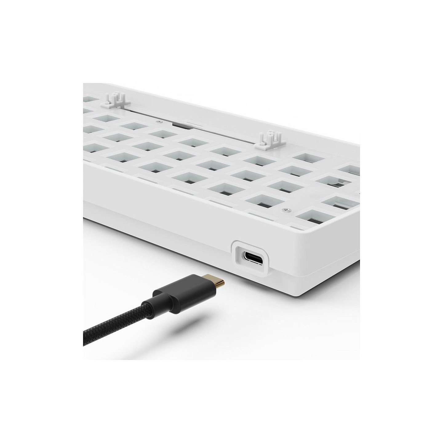 Sharkoon Gaming Tastatur Skiller SGK50S4 Gen2 barebone weiß — Buy in Cyprus with Fast Delivery