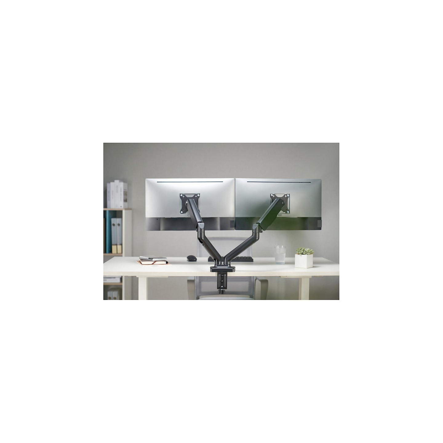 equipBefestigungskit fr 2 LCD-Displays 33 - 68.6cm (13' - 27') Tischmontage — Buy in Cyprus with Fast Delivery