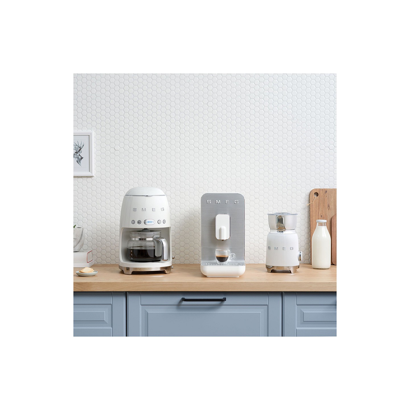 SMEG MFF11WHEU Milchaufschäumer 50`s Style weiß — Buy in Cyprus with Fast Delivery