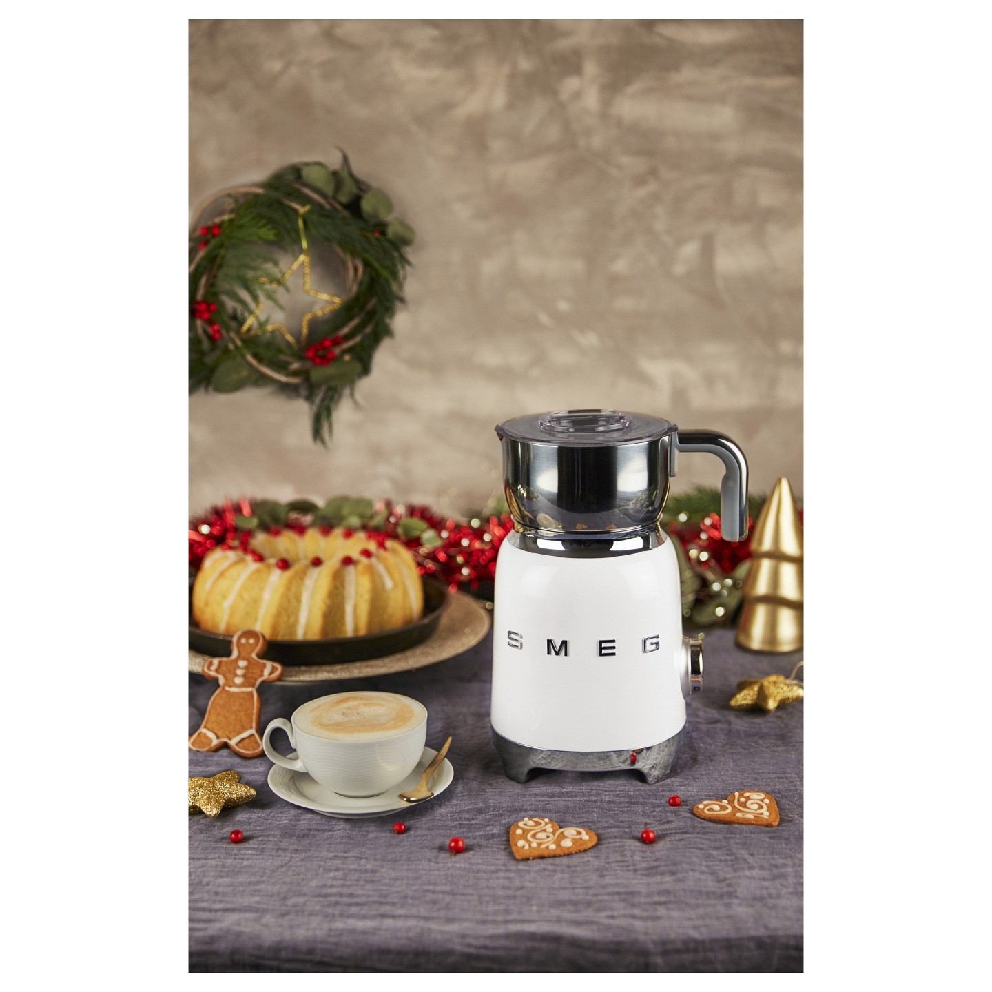 SMEG MFF11WHEU Milchaufschäumer 50`s Style weiß — Buy in Cyprus with Fast Delivery